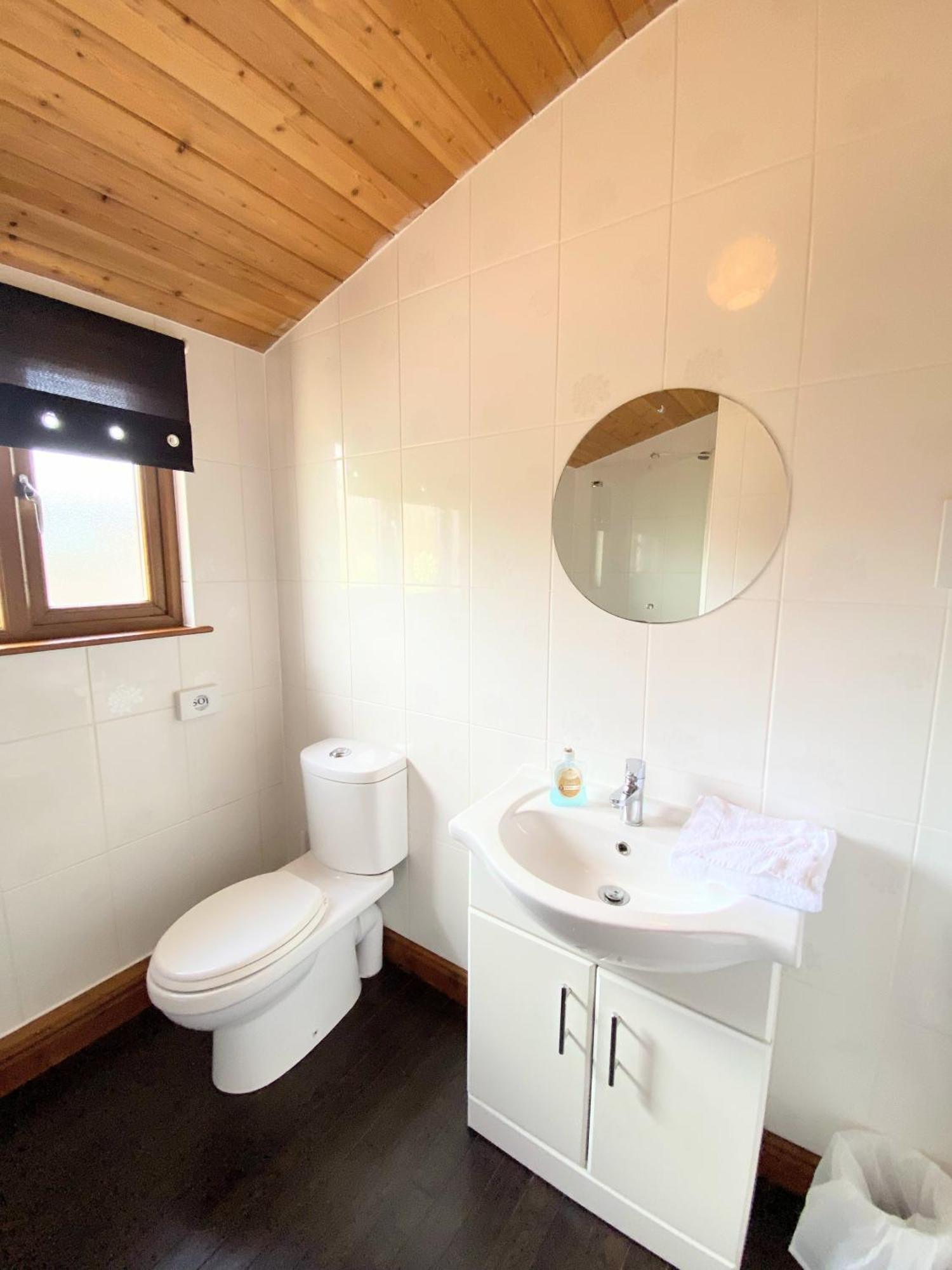 Torridon 12 With Private Hot Tub - Fife - Loch Leven - Lomond Hills Villa Kelty Luaran gambar