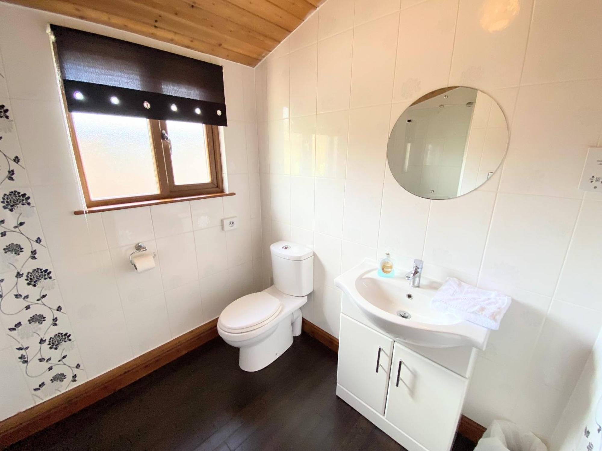 Torridon 12 With Private Hot Tub - Fife - Loch Leven - Lomond Hills Villa Kelty Luaran gambar